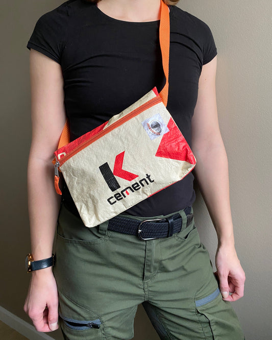 Mini bag i genbrugte materialer