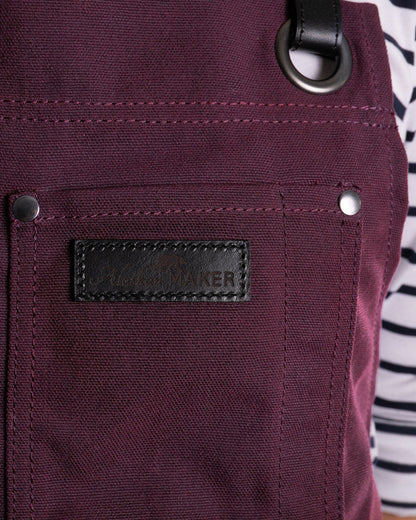 No. 438 FORKLÆDE canvas af genbrugsflasker Fremstillet af 20 genbrugte plastflasker.