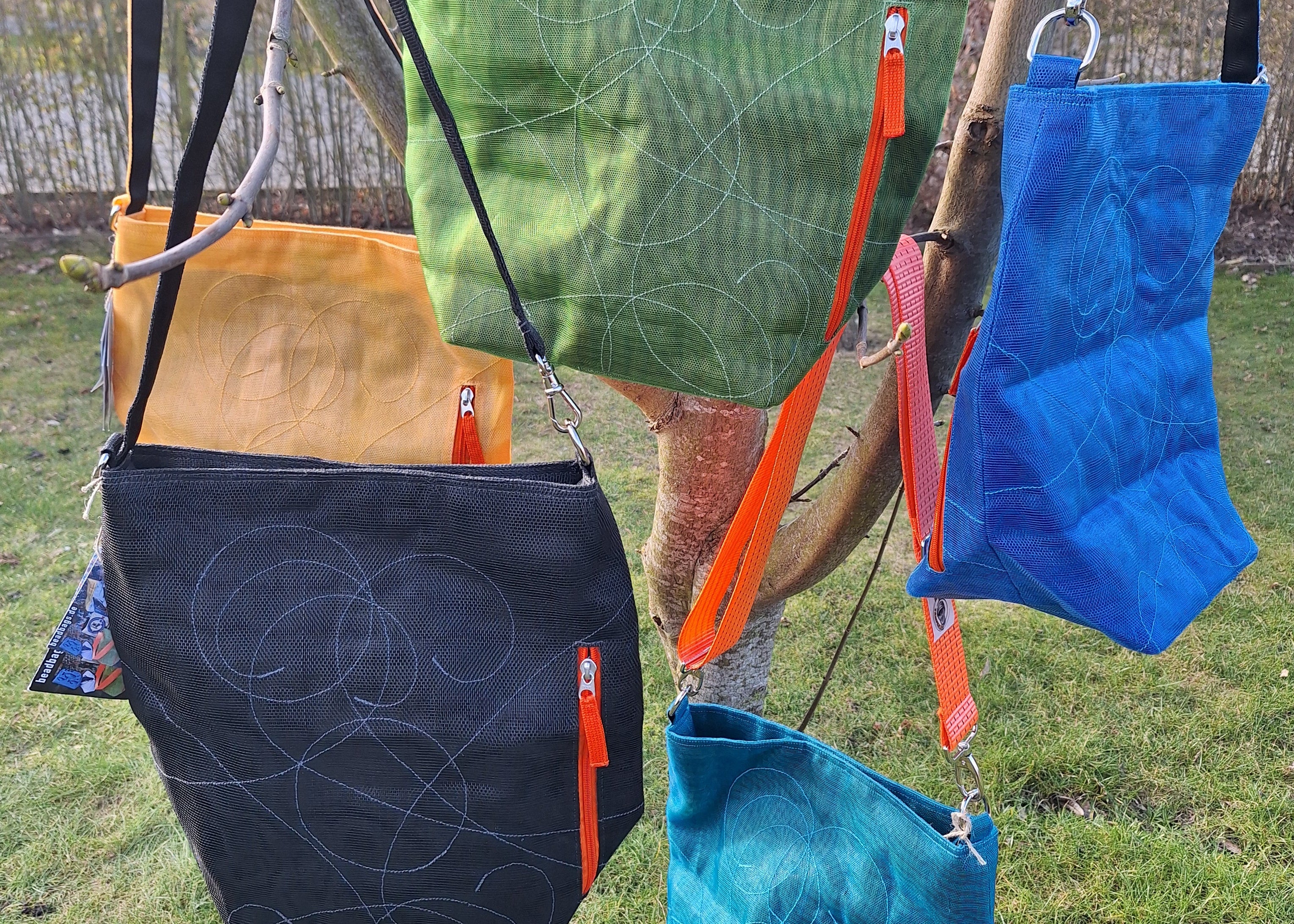 smukke tasker af genbrugt moskitonet